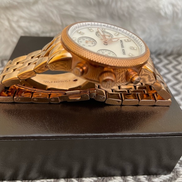 Michael Kors MK5026 Women’s Chronograph watch - Rose Gold - Picture 11 of 11